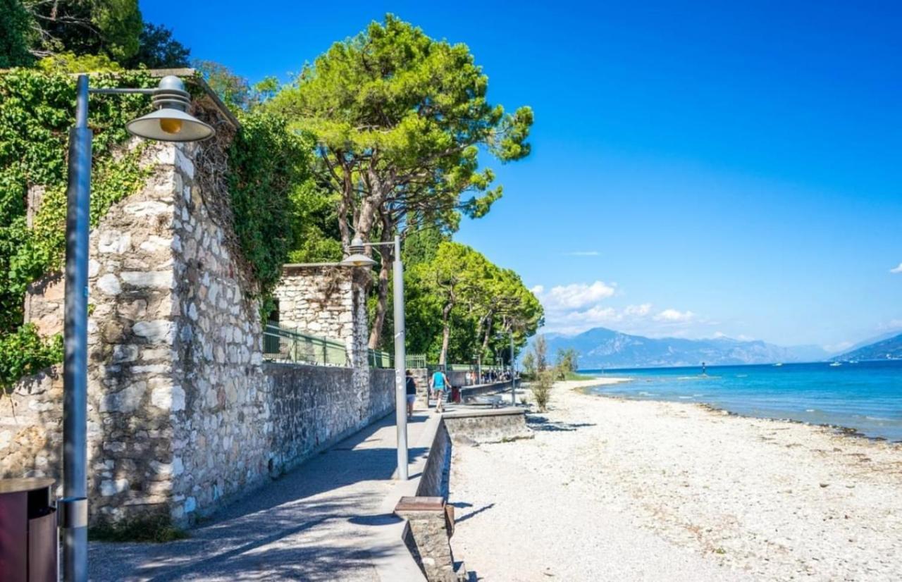 Perseo Apartment - 200M Dal Lago Di Garda 西尔米奥奈 外观 照片