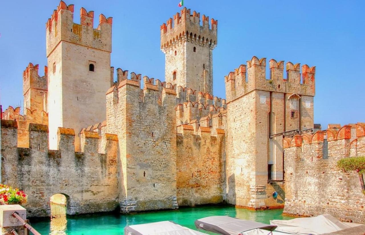 Perseo Apartment - 200M Dal Lago Di Garda 西尔米奥奈 外观 照片