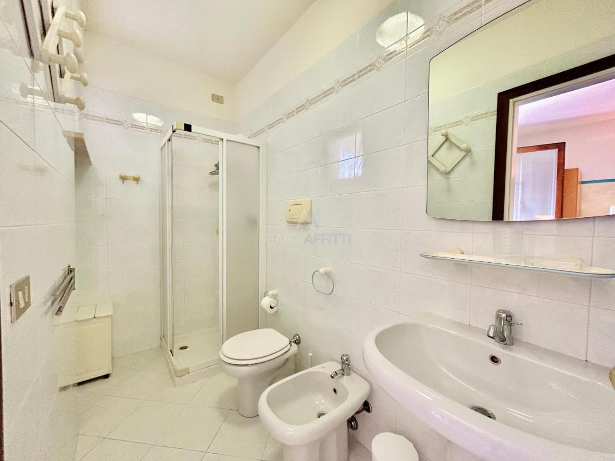 Perseo Apartment - 200M Dal Lago Di Garda 西尔米奥奈 外观 照片