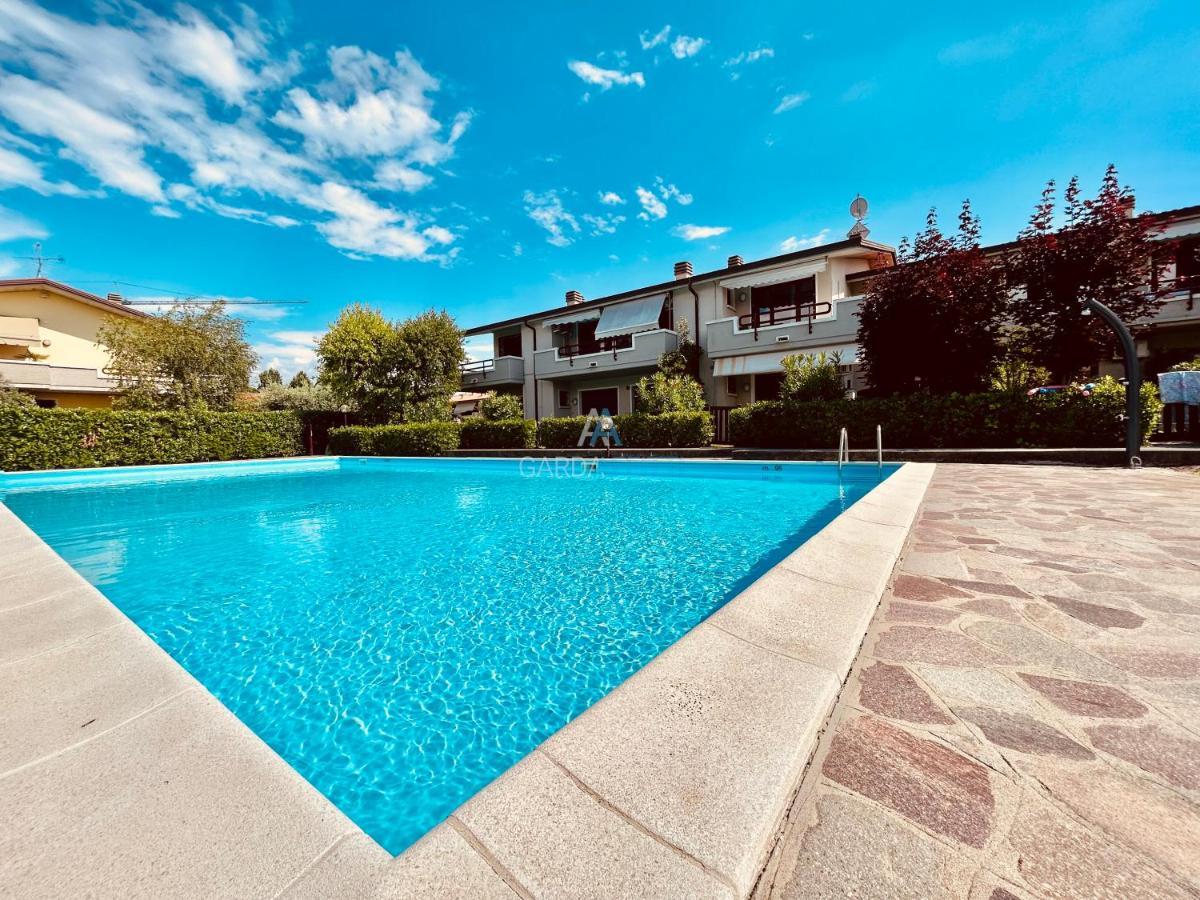Perseo Apartment - 200M Dal Lago Di Garda 西尔米奥奈 外观 照片